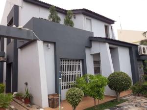 Vende-se Moradia independente, tipo3 no bairro da costa do sol triunfo 1