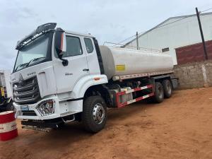 Camião Sinotruck Howo NX380 Cisterna 20.000L