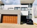 Luxuosa Moradia T4 no Condominio Tulipas