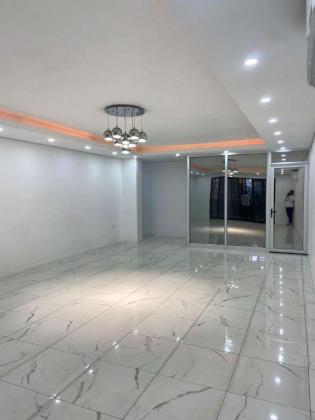 Arrenda-se Apartamento T3 c/2 suites 1° andar prédio Semi Novos Condomínio Rosa