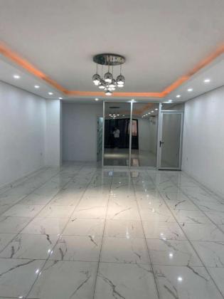 Arrenda-se Apartamento T3 c/2 suites 1° andar prédio Semi Novos Condomínio Rosa