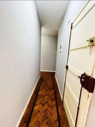 Vende-se Apartamento T3 2wcs, moderna num prédio curto,  2⁰ andar único no bairro da polana,  av maguiguana
