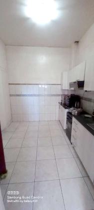 Vende-se APT/ T2 espaçoso no 3° andar pronto habitar