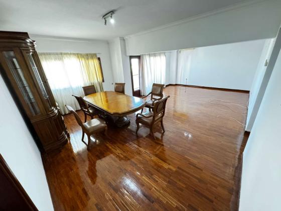 Arrenda-se Apartamento T3+1 andar alto com elevador