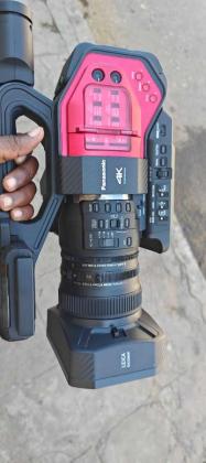 Filmadora Panasonic AG-DVX200 4K