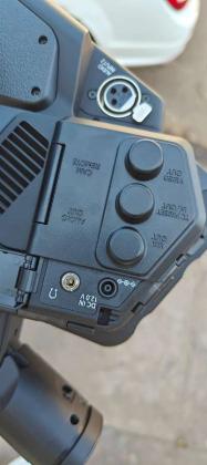Filmadora Panasonic AG-DVX200 4K