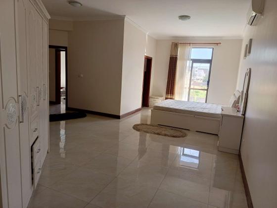 Arrenda-se está bela Moradia, tipo7 no bairro da costa do sol triunfo 2