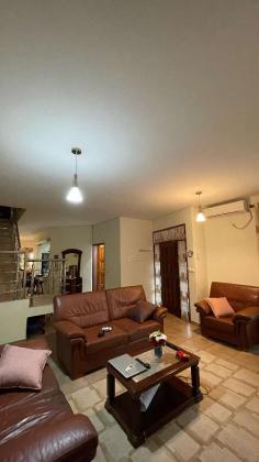 Vende-se Geminada, tipo4 no bairro da costa do sol triunfo 2