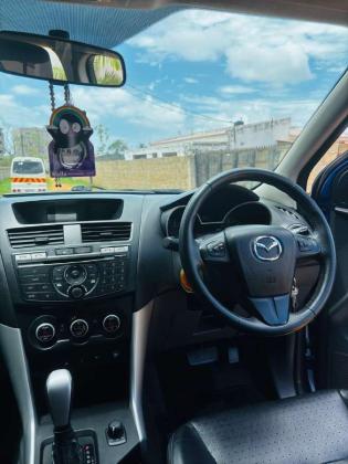 Mazda BT-50 Comprado no agente Automática 4×4