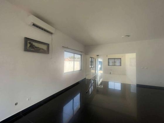 Vende-se Casa Tipo 3 na Machava