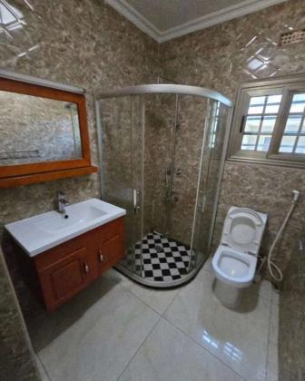 Vende-se Casa Tipo 4 na Matola