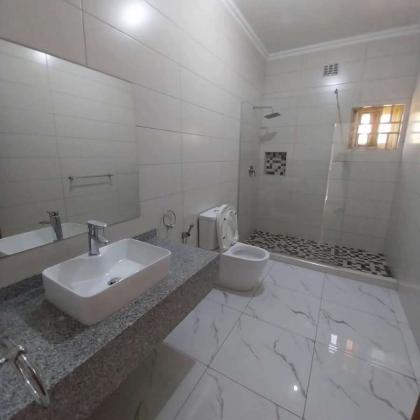 Vende-se Vivenda Tipo 3 na Matola Tsalala