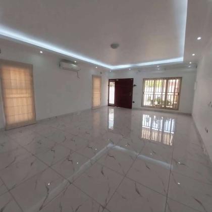 Vende-se Vivenda Tipo 3 na Matola Tsalala