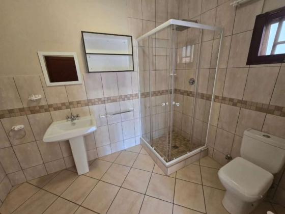 Arrenda-se Casa Tipo 2 no Condomínio Cidade da Matola