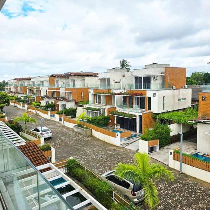 Arrenda-se Duplex T.4 no Condomínio EN4 Eden
