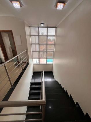 Vende-se Duplex T.4 Matola Cidade Bairro HANHANE