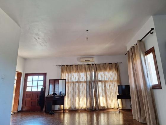 Vende-se Casa Tipo 4 na Matola Tchumene