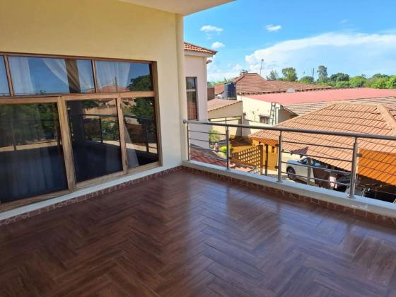 Vende-se Casa Tipo 4 na Matola Tchumene