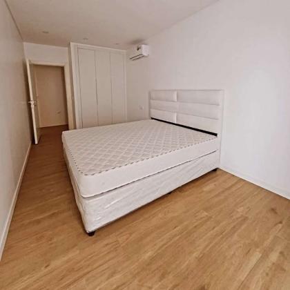 Vende-se Apartamento Tipo 3 no Condomínio Cera