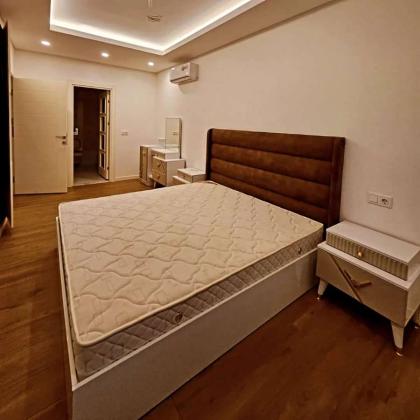 Vende-se Apartamento Tipo 3 no Condomínio Cera