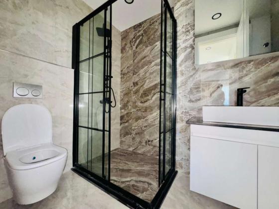 *ARRENDA-SE APARTAMENTO MOBILADO T-2, SUITE, NO CONDOMÍNIO AURA, BAIRRO DA SOMMERSCHIELD 2, A 135.000 MTS