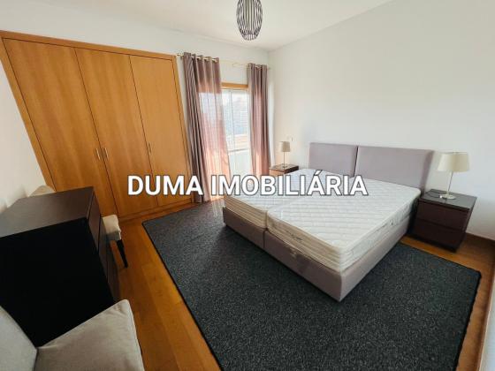 Apartamento T2 mobiliado no Acraya