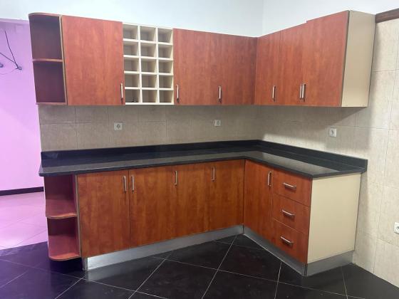 ARRENDA-SE APARTAMENTO T3 NA SOMMERCHILD 1 AV. MÃO TSÉ TUNG PRÓXIMO A BRITHOL