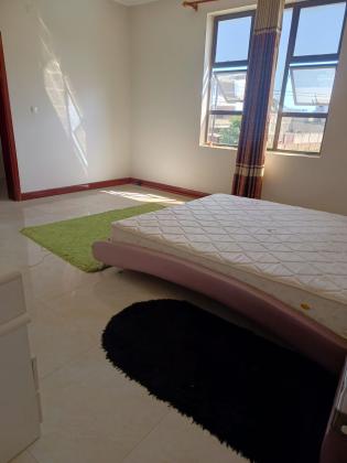 ARRENDA-SE EXCELENTE MORADIA, T7 BAIRRO COSTA DO SOL TRIUNFO 2 PRÓXIMO A VILA SOL