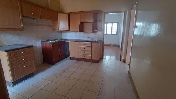 VENDO APARTAMENTO T2 POLANA