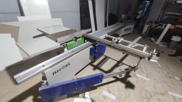 Maquina de Cortar Madeira