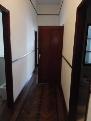 Vende-se Apartamento T4 + 2 anexos T1  Polana Cimento, proximo a Polana Shopping 1° andar
