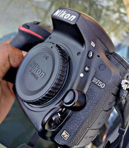 Nikon D750 corpo
