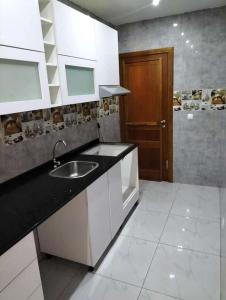 Arrenda-se Apartamento T3 moderna, quarto suíte  no condomínio lua e mar, triunfo