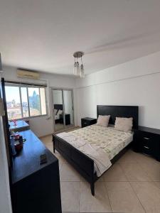 Vende-se Espaçoso Apartamento T3 2wcs, moderna com estacionamento e elevador no bairro da polana, a