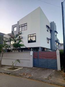 Vende-se Geminada, tipo4 no bairro da costa do sol triunfo 2