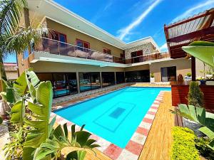 Vende-se Casa Tipo 4 na Matola Tchumene