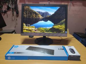 All in One Lenovo V310 Intel Pentium Silver J5040 4GB RAM 500GB HDD