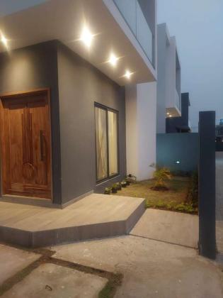 Vende-se Moradia Dúplex t3 suites num condomínio na costa do sol, dona alice