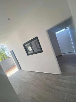 Vende-se Moradia Dúplex t3 suites num condomínio na costa do sol, dona alice