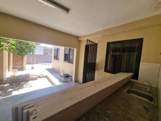 Vende-se Moradia T3 quarto suíte, moderna na costa do sol