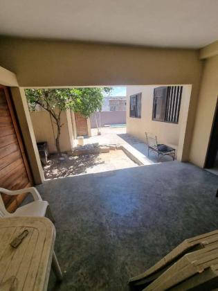 Vende-se Moradia T3 quarto suíte, moderna na costa do sol