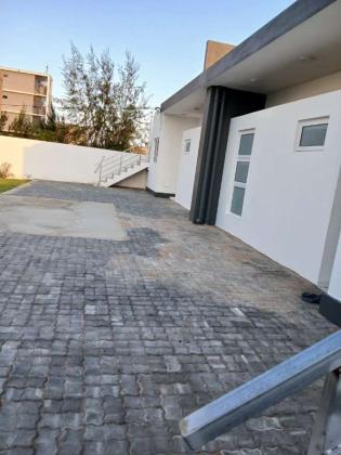 Vende-se casas modernas em Mapulene | Próximo da ADPP