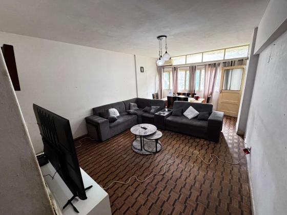 Vende-se Espaçoso Apartamento T3 3wcs 1⁰ andar com elevador no bairro da Sommerchield 1, rua da tchamba