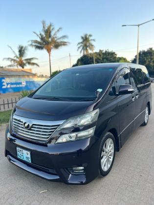 Toyota | Vellfire | Automático | 2.4 | 8 lugares 🎁