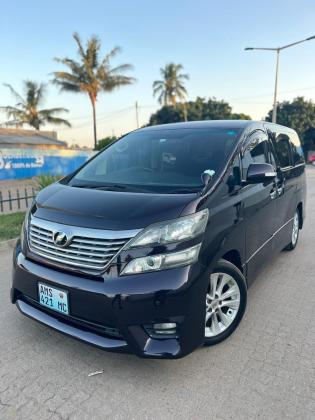 Toyota | Vellfire | Automático | 2.4 | 8 lugares 🎁