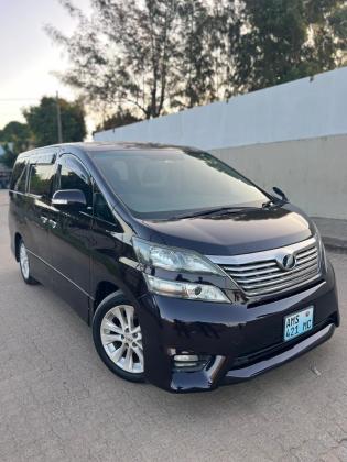 Toyota | Vellfire | Automático | 2.4 | 8 lugares 🎁