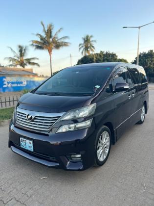 Toyota | Vellfire | Automático | 2.4 | 8 lugares 🎁