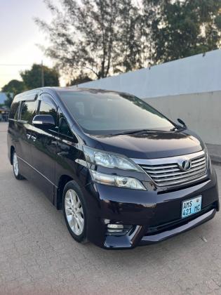 Toyota | Vellfire | Automático | 2.4 | 8 lugares 🎁