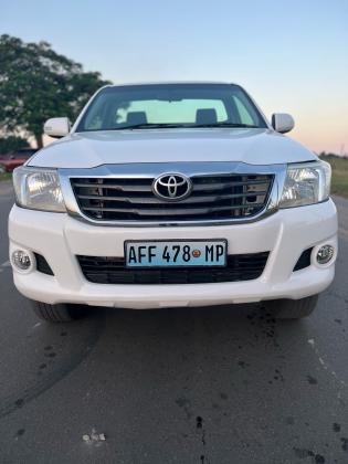 Toyota | Hilux D-4D | 2015 | Manual | 2.5 | 4×4 🎁