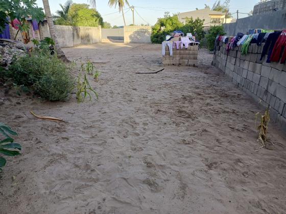 Transpasse desta bela propriedade, com uma área de 18/40m no bairro das mahotas Romão